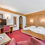 Almhof Hotel Neustift im Stubaital