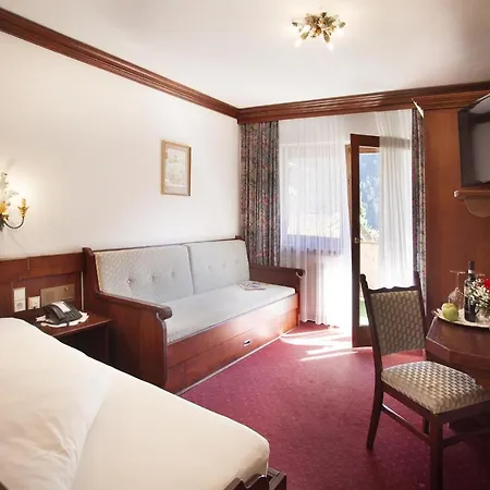 Almhof Hotel 4*