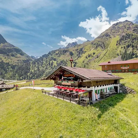 Hotel Almhof