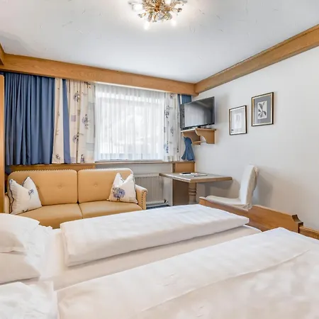 Almhof Ξενοδοχείο