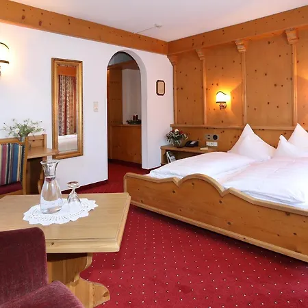 Almhof Hotel 4*
