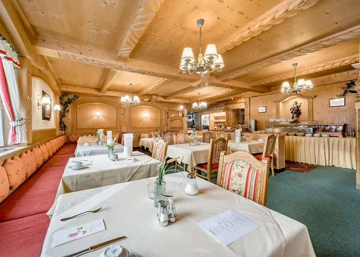 Hotel Almhof Neustift im Stubaital