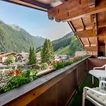 Almhof Hotel 4*