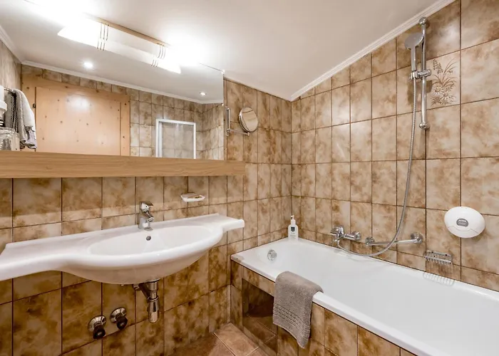 埃姆霍夫酒店 4*