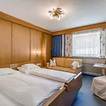 Szálloda Almhof 4*