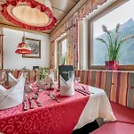 Almhof Szálloda Neustift im Stubaital
